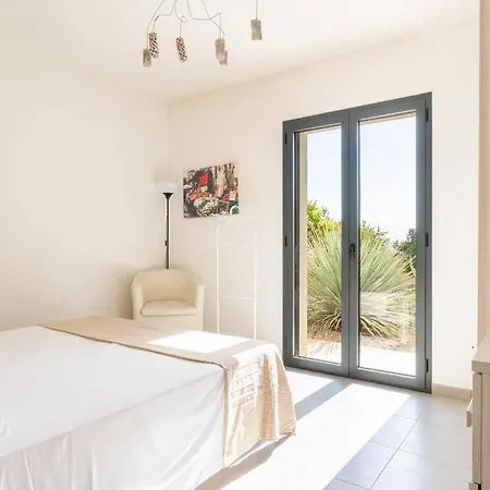 Papeda-tenuta Il Cavaliere D'italia Noto-vista Fronte Mare E Piscina Privata *