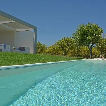 Villa Papeda-tenuta Il Cavaliere D'italia Noto-vista Fronte Mare E Piscina Privata Noto