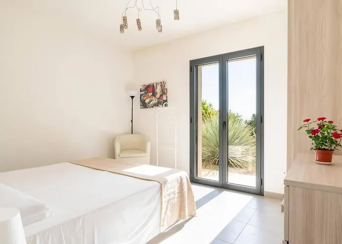 Papeda-tenuta Il Cavaliere D'italia Noto-vista Fronte Mare E Piscina Privata *