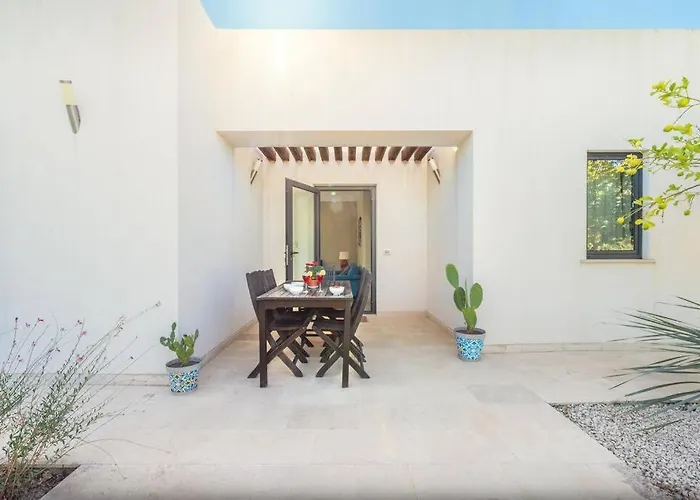 Papeda-tenuta Il Cavaliere D'italia Noto-vista Fronte Mare E Piscina Privata * Noto