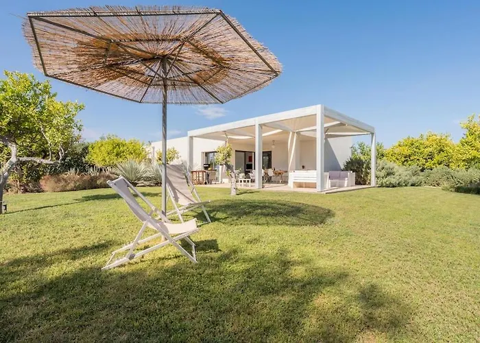 Papeda-tenuta Il Cavaliere D'italia Noto-vista Fronte Mare E Piscina Privata